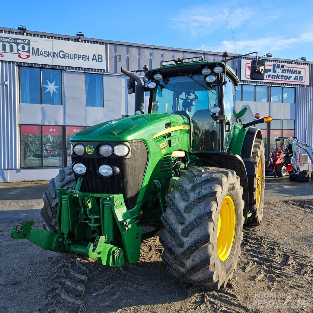 John Deere 7930 Трактори