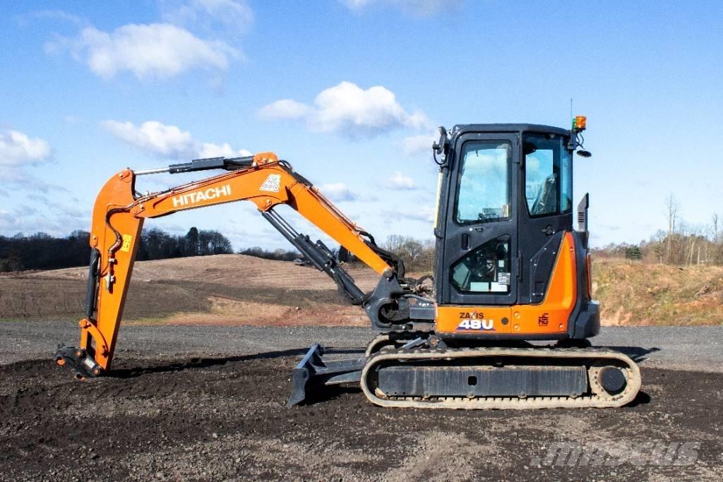 Hitachi ZX48U Міні-екскаватори < 7т