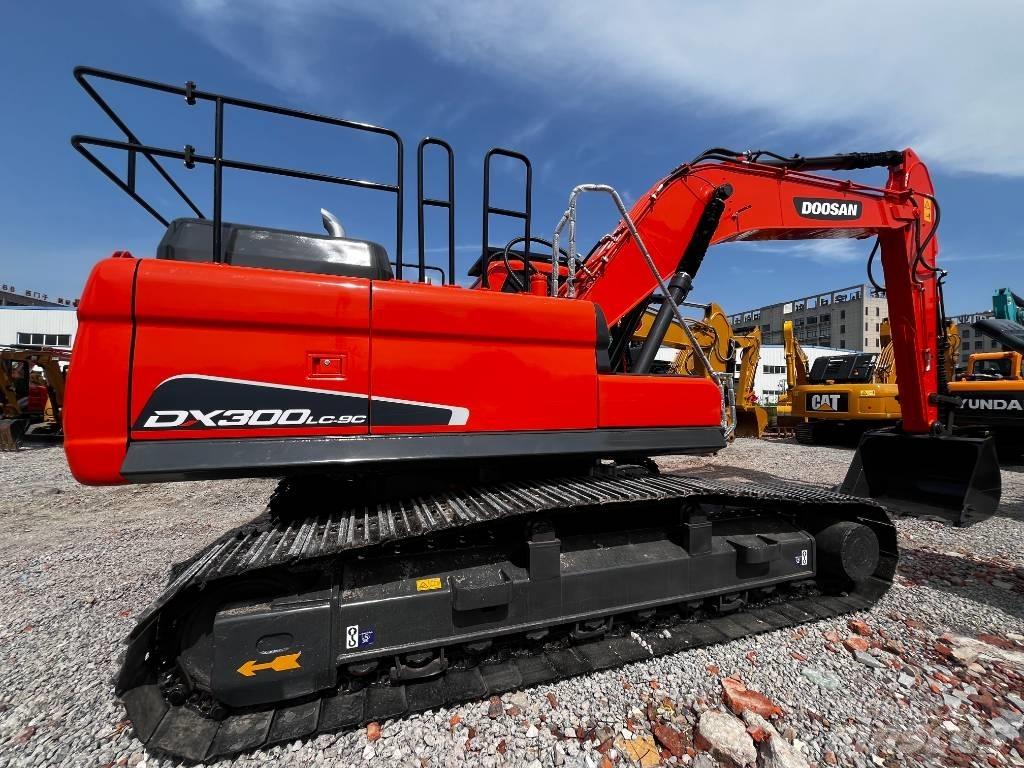 Doosan DX 300 LC-9C Гусеничні екскаватори