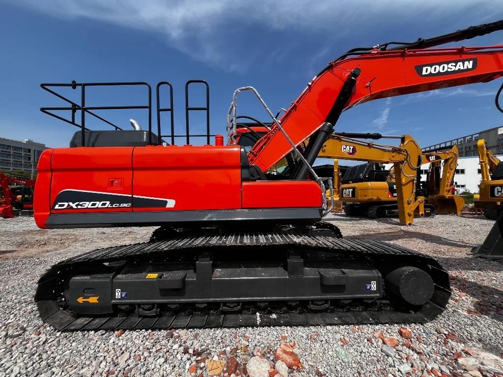 Doosan DX 300 LC-9C Гусеничні екскаватори
