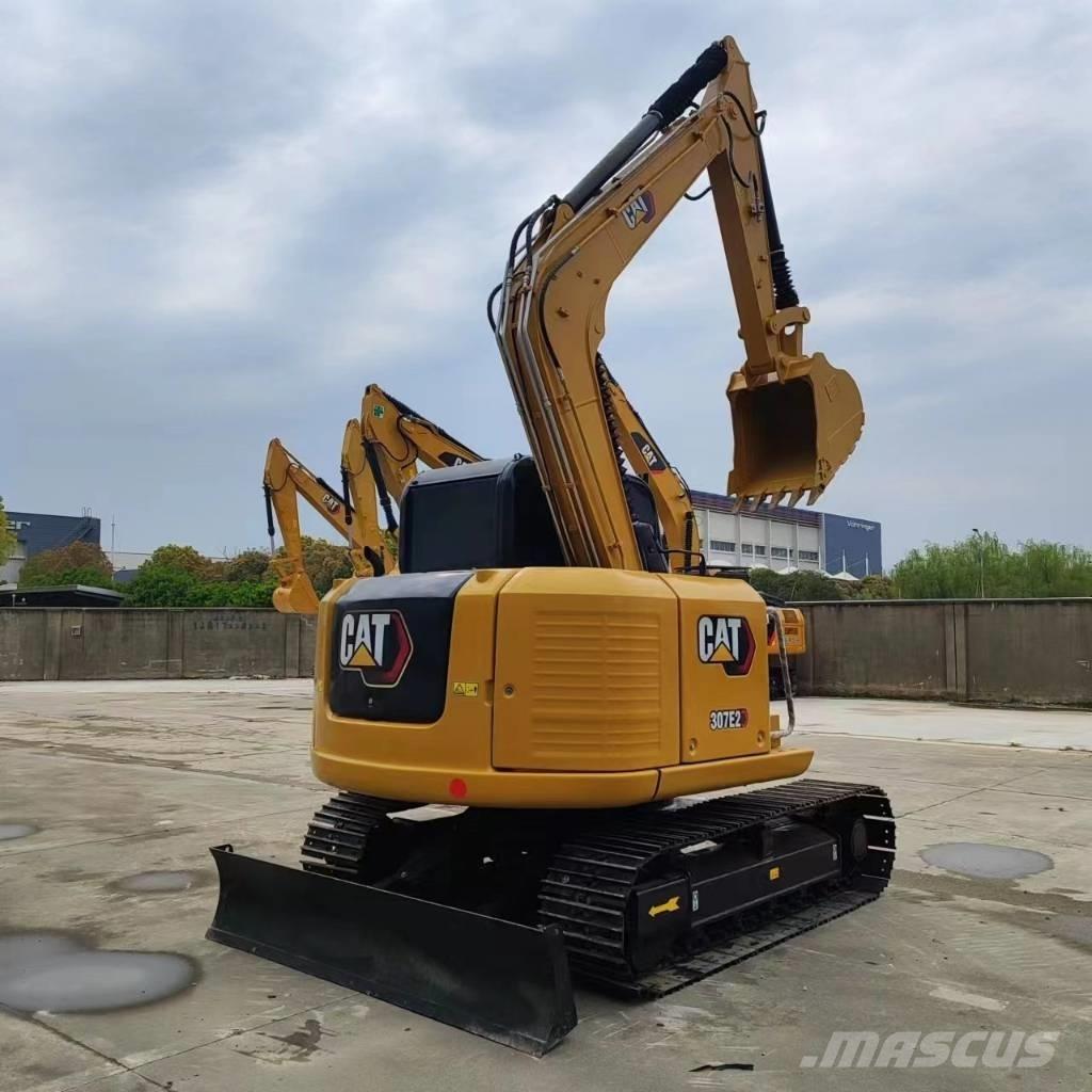 CAT 307E2 Телескопічні фронтальні навантажувачі