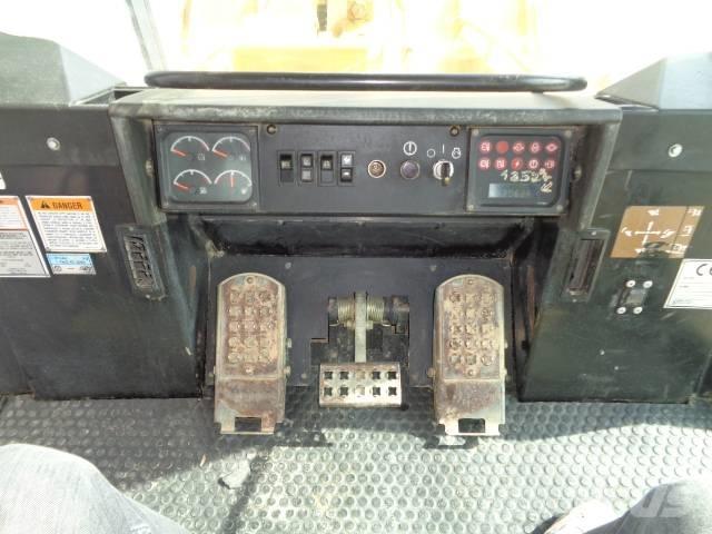 CAT 963 C Гусеничні вантажники