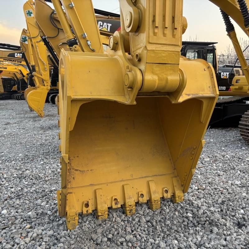 Komatsu PC 450 Гусеничні екскаватори