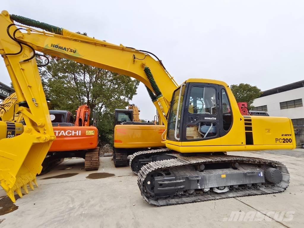 Komatsu PC 200-6 Гусеничні екскаватори