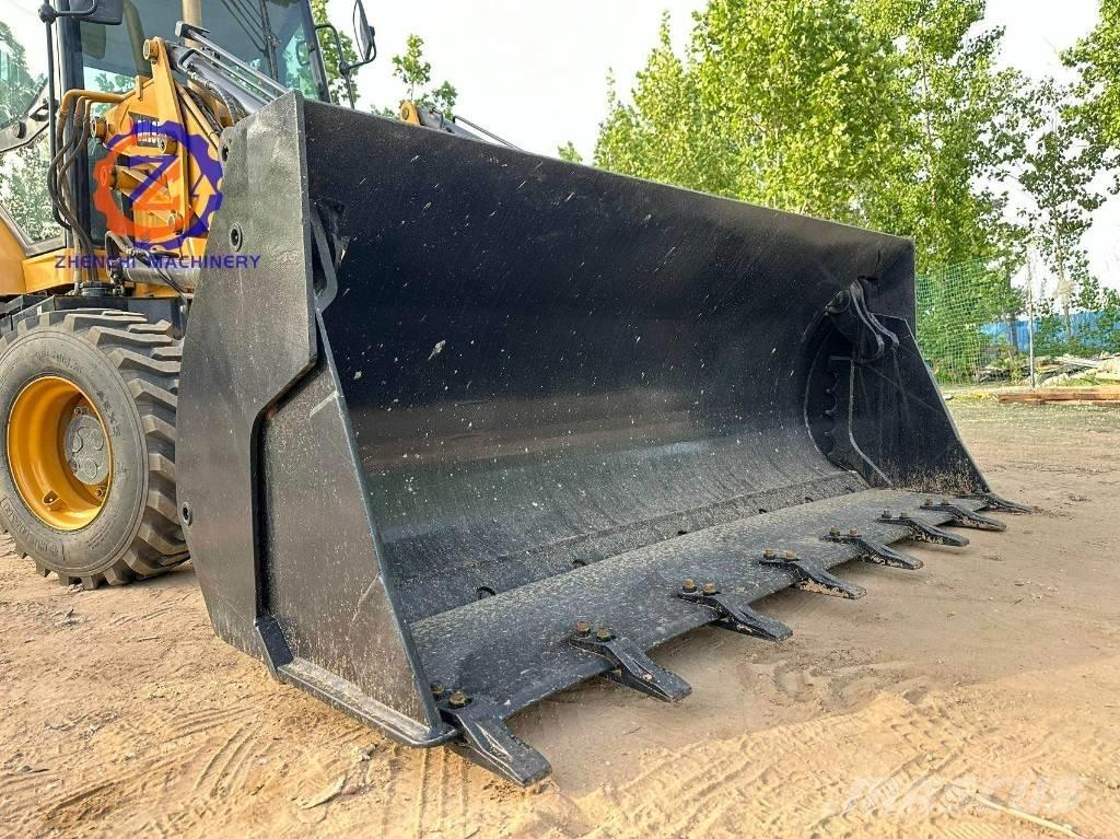 Sany BHL 95 Екскаватори-навантажувачі