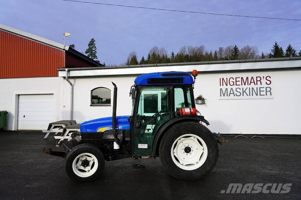 New Holland TN70NA Трактори