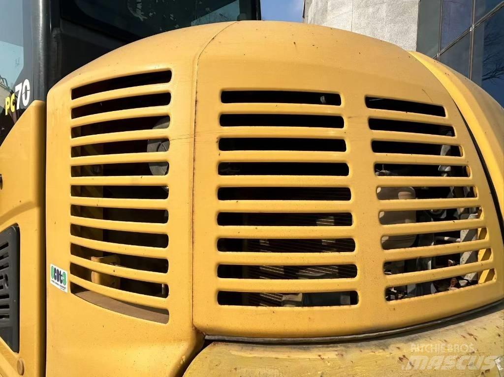 Komatsu PC70 Гусеничні екскаватори