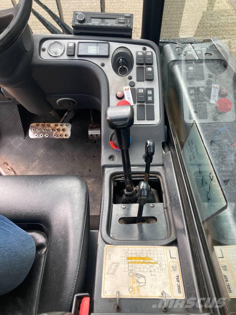 JCB TLT 35D 4x4 Телескопічні навантажувачі