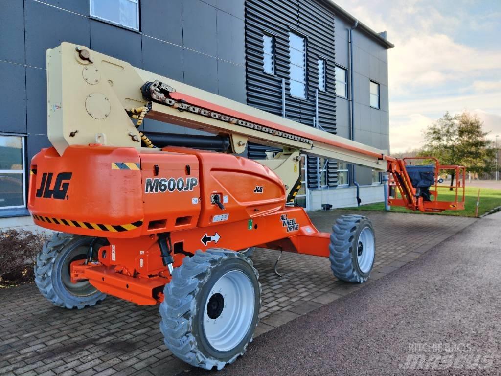 JLG M600JP Bomlift Колінчаті підйомники