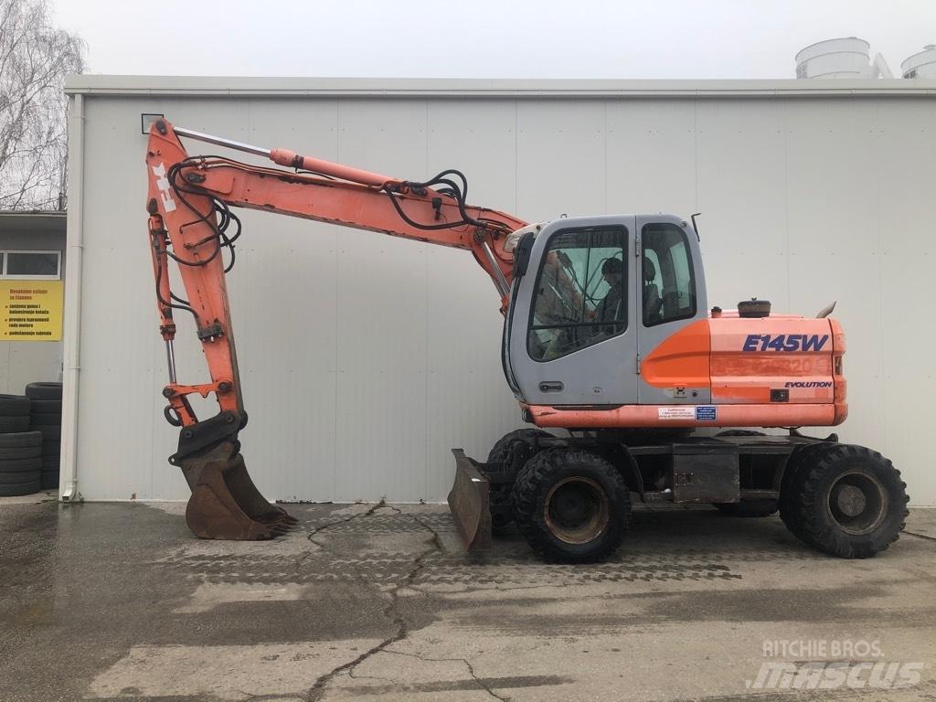 Fiat-Kobelco E 145 W Колісні екскаватори