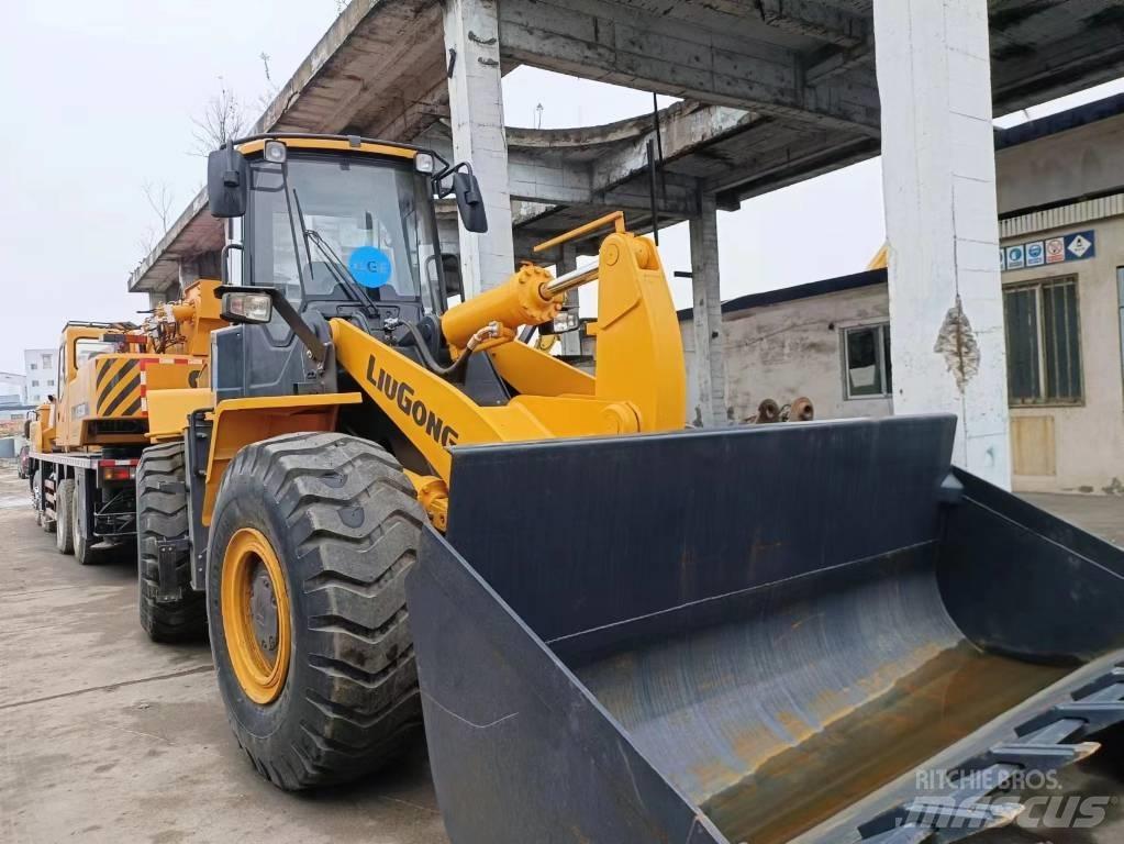 Lonking 856 Фронтальні навантажувачі