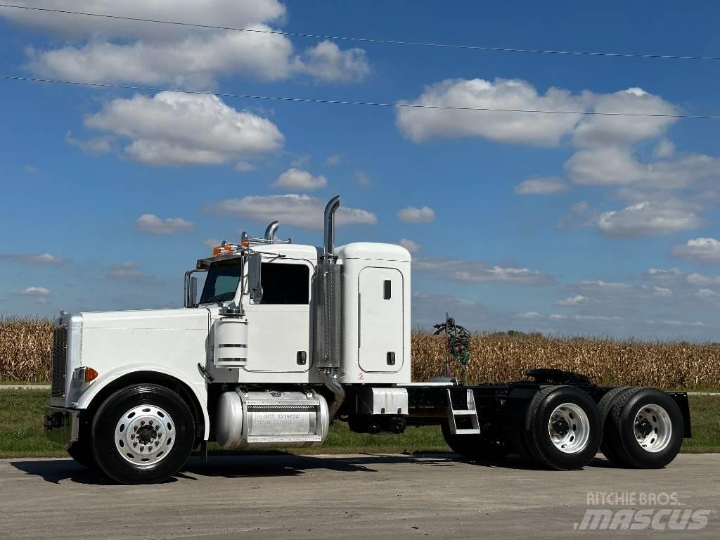 Peterbilt 379 Тягачі