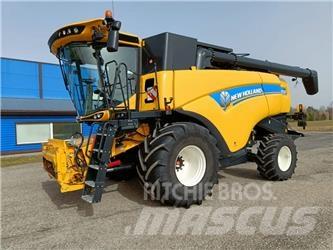 New Holland CX 8.85 Зернозбиральні комбайни