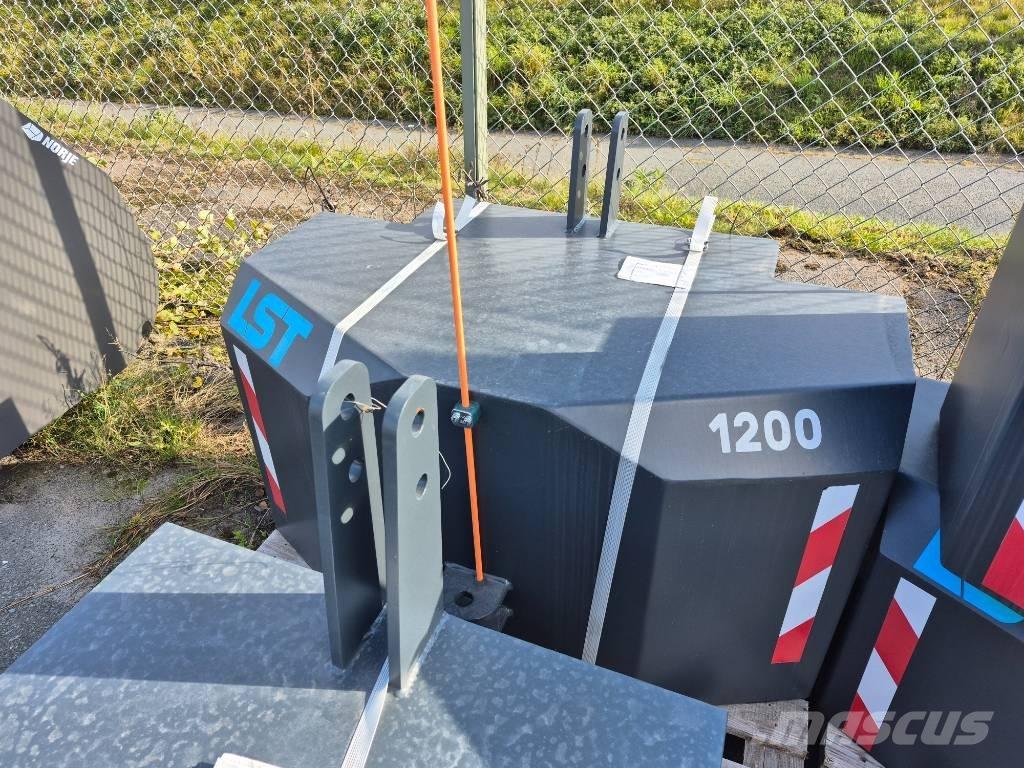 LST Frontvikt 1200kg Сільгосптехніка - Інші