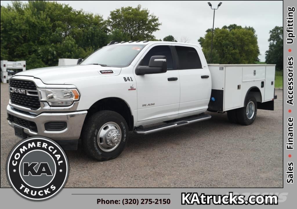 RAM 3500 SLT Пікапи / Бічне розвантаження