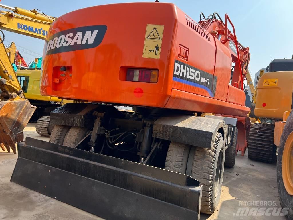 Doosan DH150W-7 Колісні екскаватори