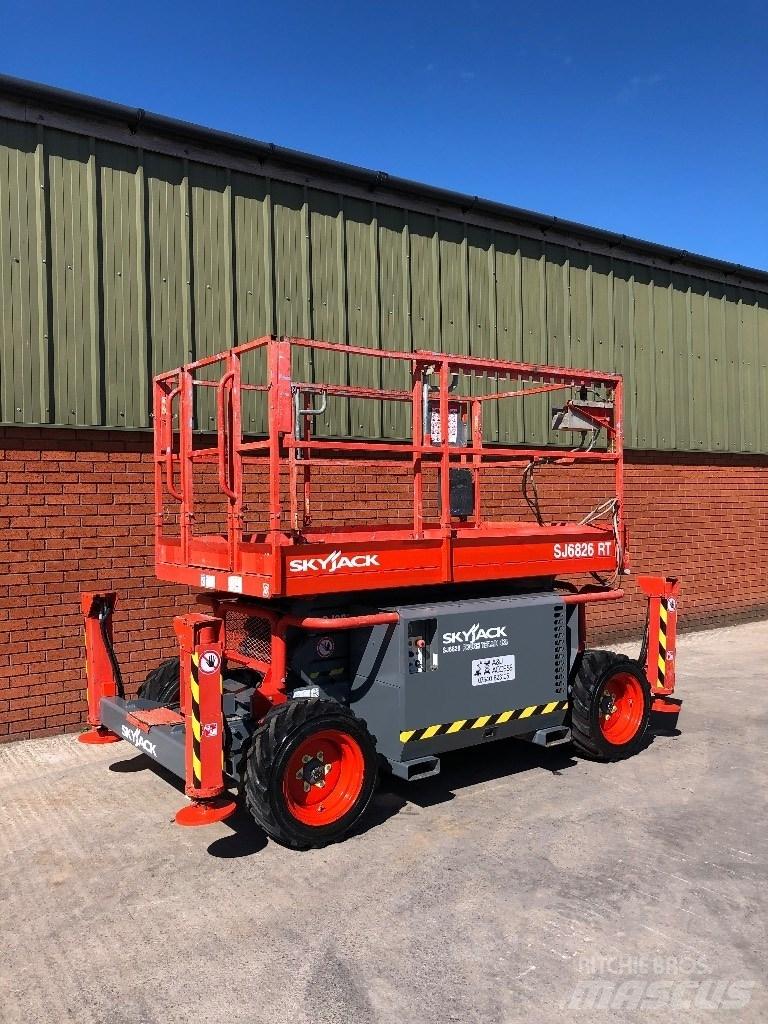 SkyJack SJ 6826 RT Підйомники-ножиці