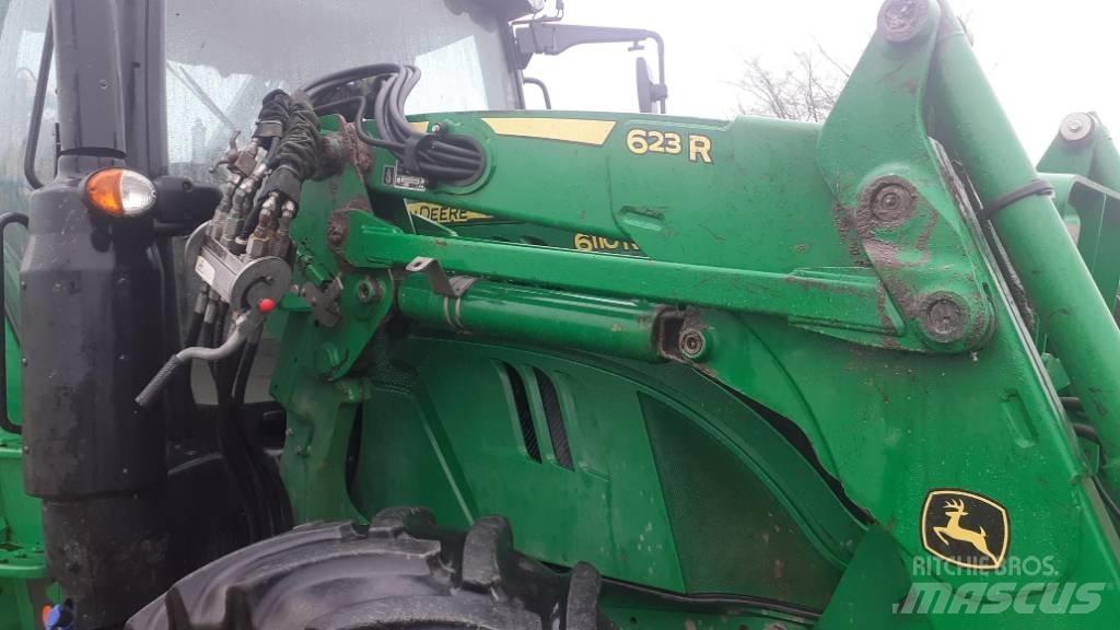 John Deere 6110 R Трактори