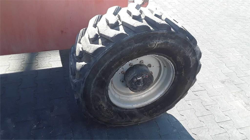 JLG 660SJG Телескопічні підйомники