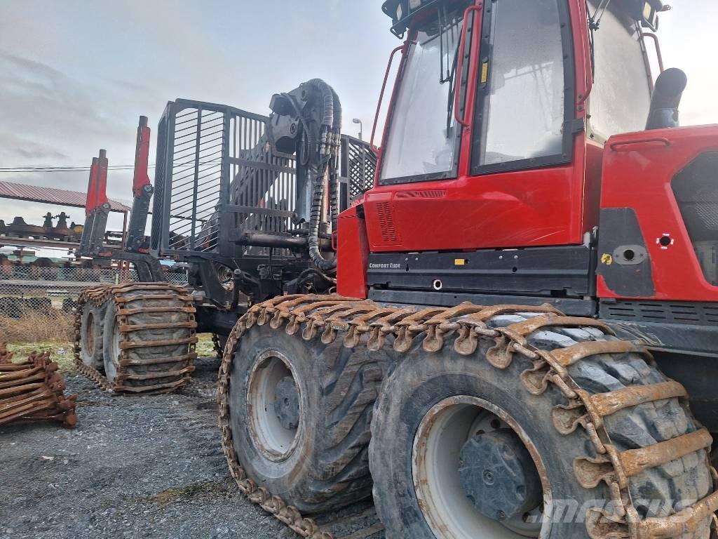 Komatsu 895 Форвардери