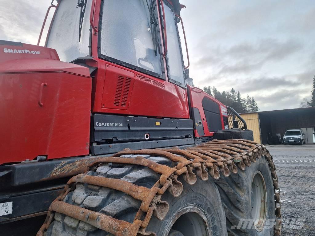 Komatsu 895 Форвардери