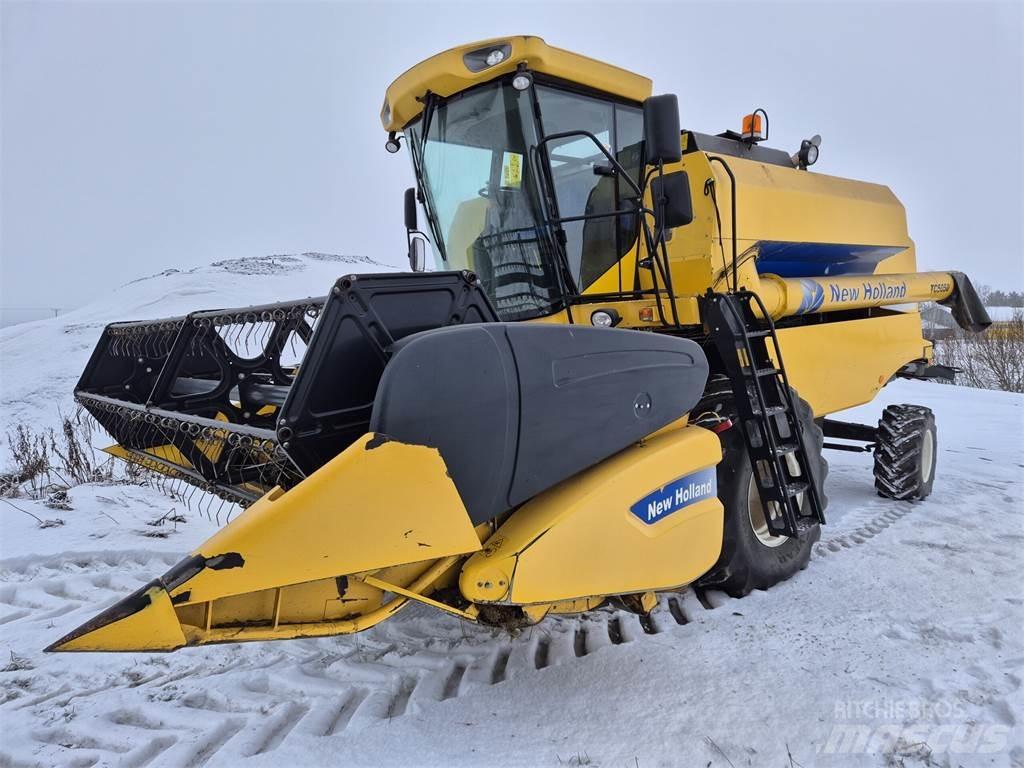 New Holland TC5050 Зернозбиральні комбайни