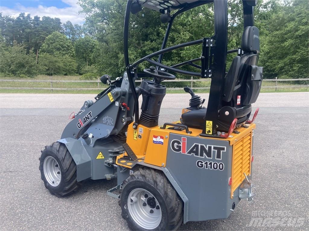 GiANT G1100 Багатофункціональне обладнання для вантажних і землекопальних робіт