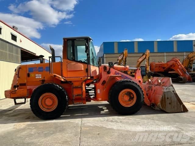 Fiat-Hitachi W170 Фронтальні навантажувачі