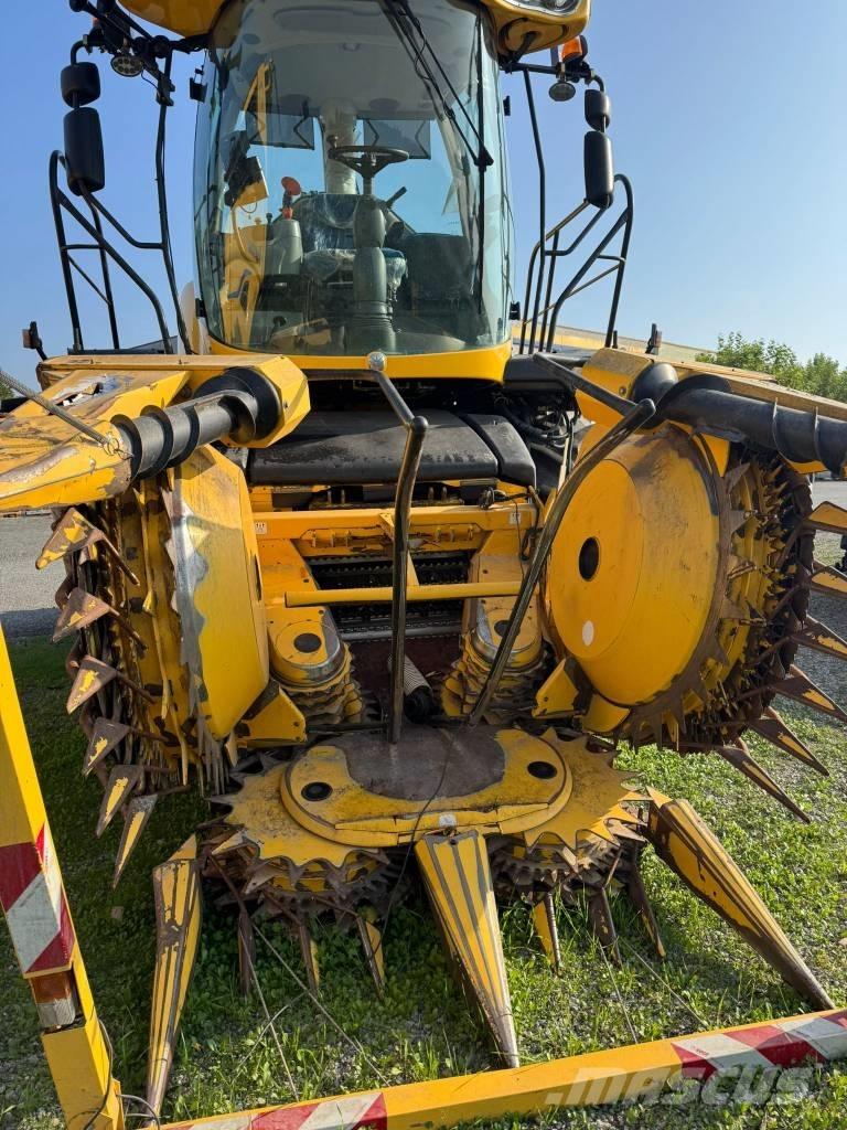 New Holland FR 600 Кормозбиральні комбайни
