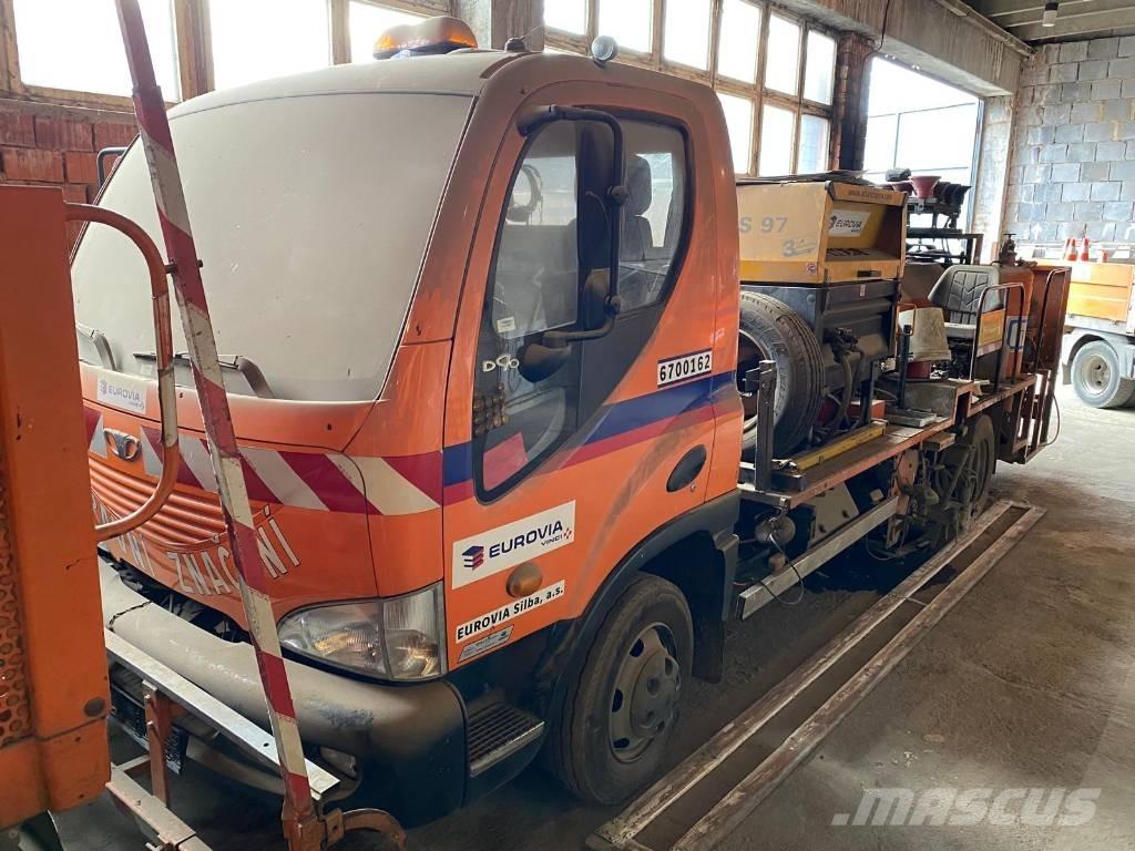 Avia D 90 L Вантажівки / спеціальні