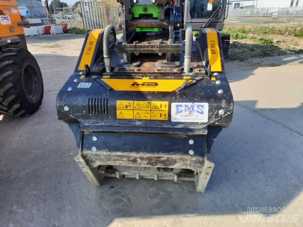 MB Crusher BF 90.3 Дробильні ковші