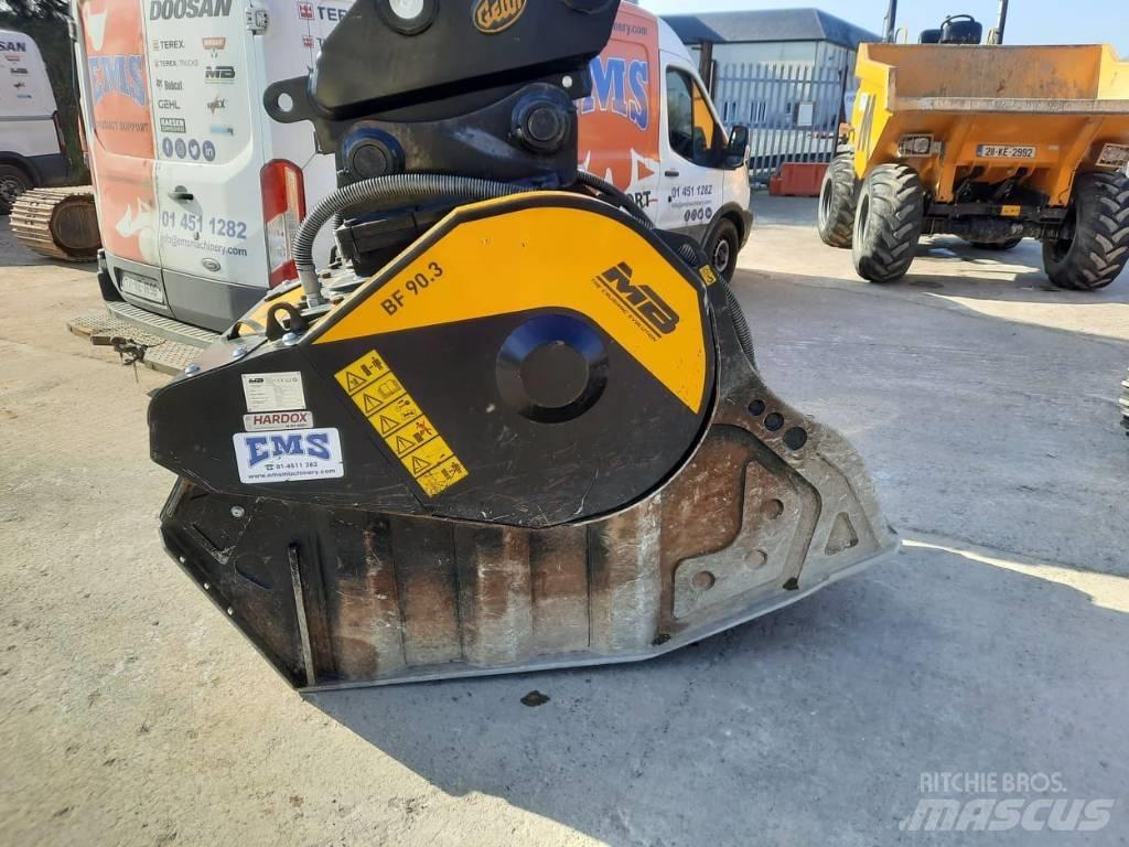 MB Crusher BF 90.3 Дробильні ковші