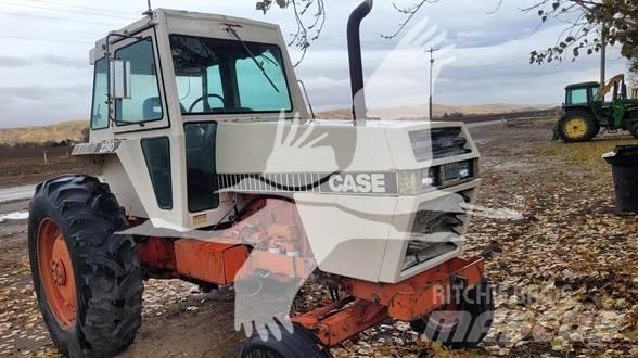 J I Case 2290 Трактори