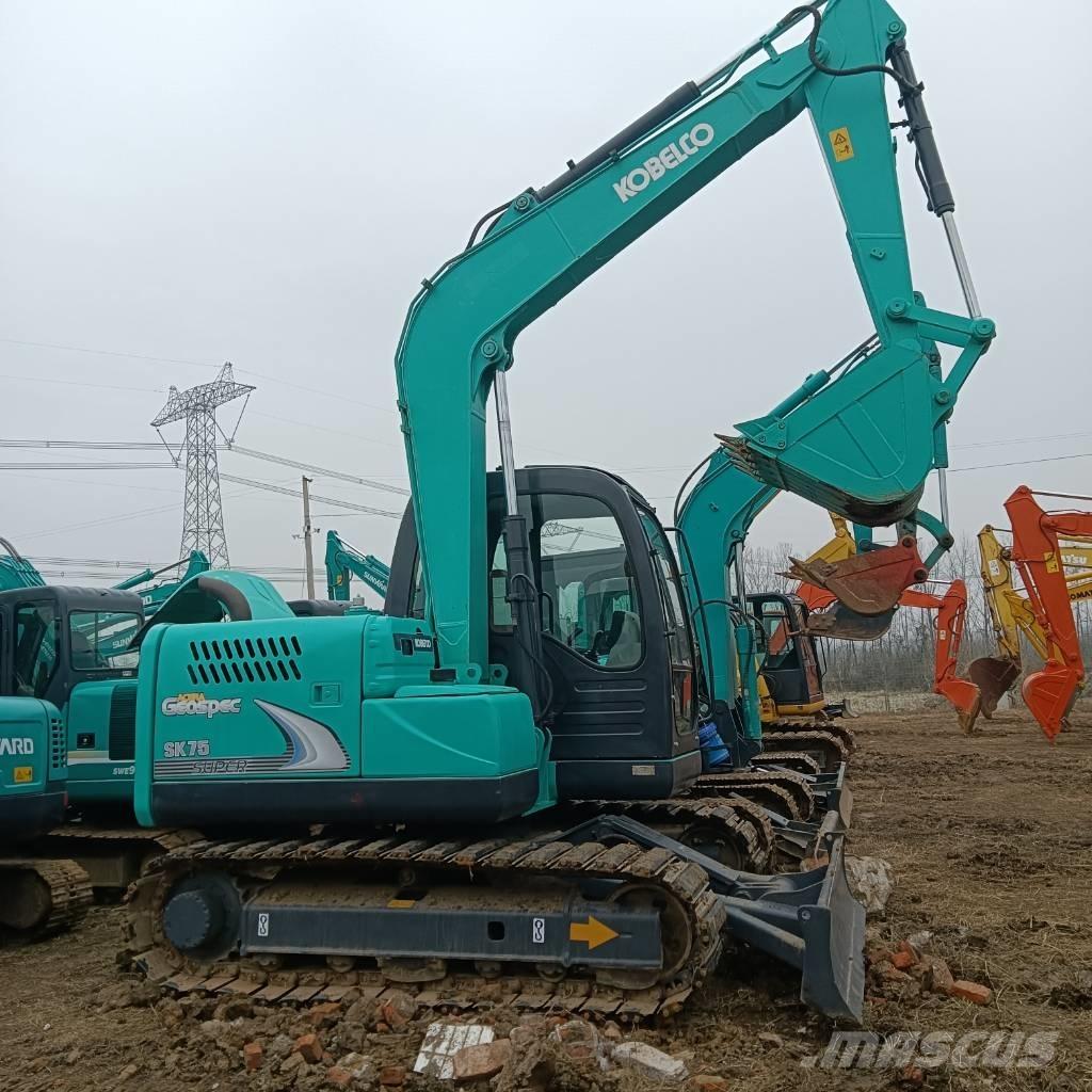 Kobelco SK75-8 Середні екскаватори 7т. - 12т.