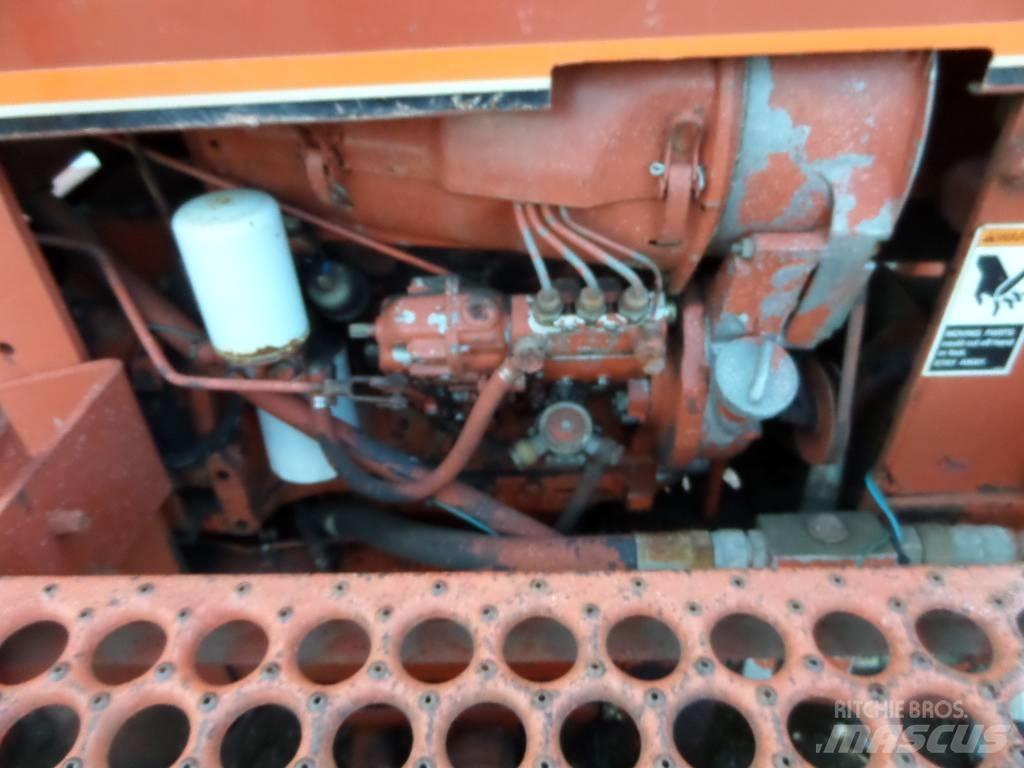 Ditch Witch 4010 DD Канавокопачі