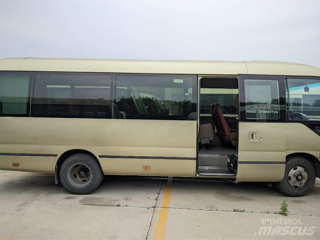 Toyota Coaster Міжміські автобуси