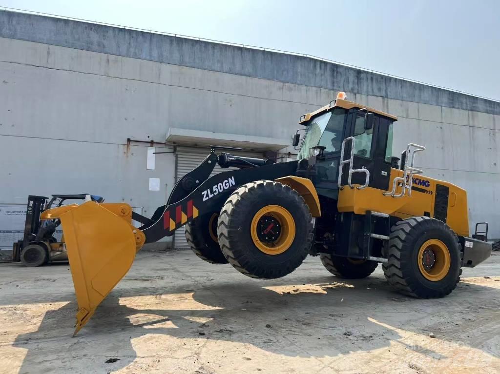XCMG ZL 50 GN Фронтальні навантажувачі