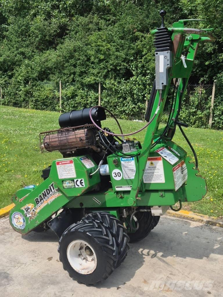 Bandit HB20N Машини для подрібнення пнів