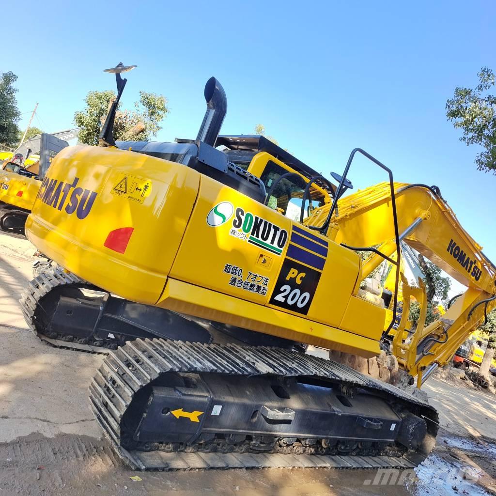 Komatsu PC 200-8 Гусеничні екскаватори