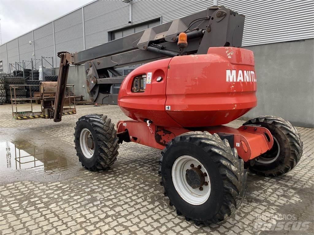 Manitou 200ATJ Колінчаті підйомники
