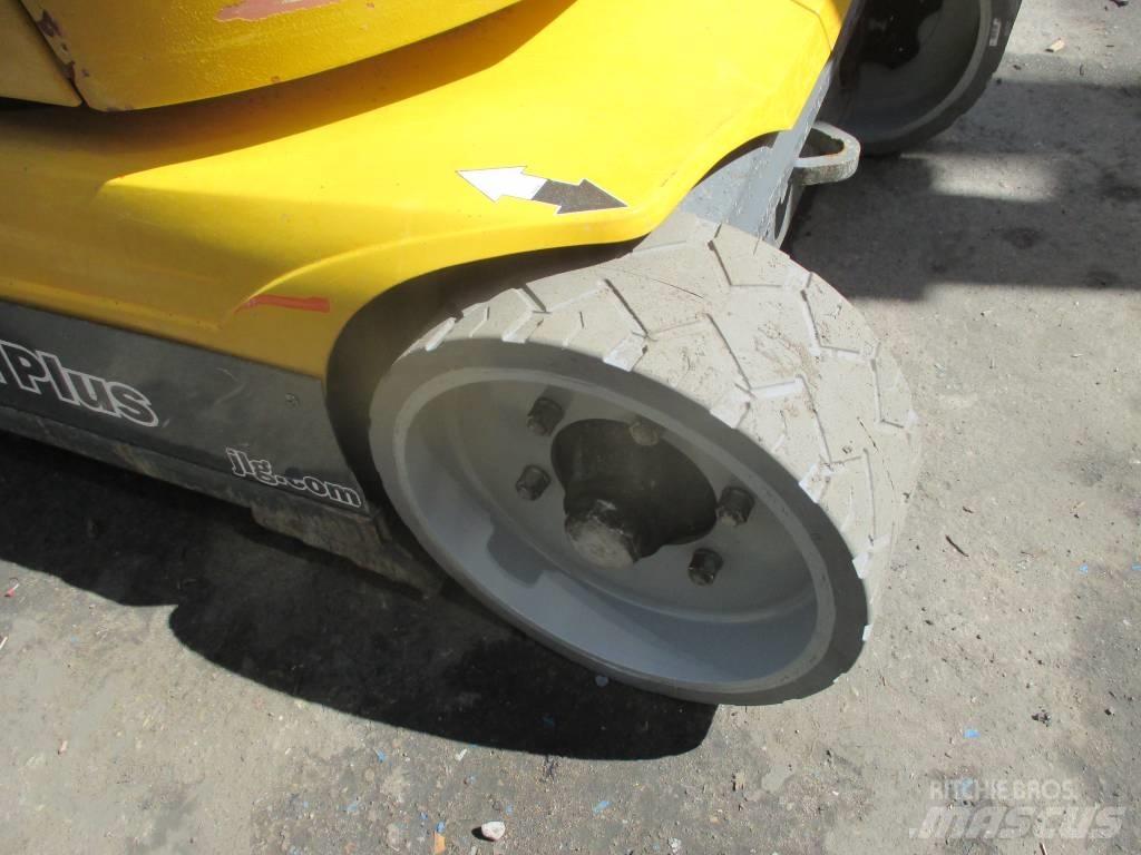 JLG Toucan 12 E Plus Колінчаті підйомники