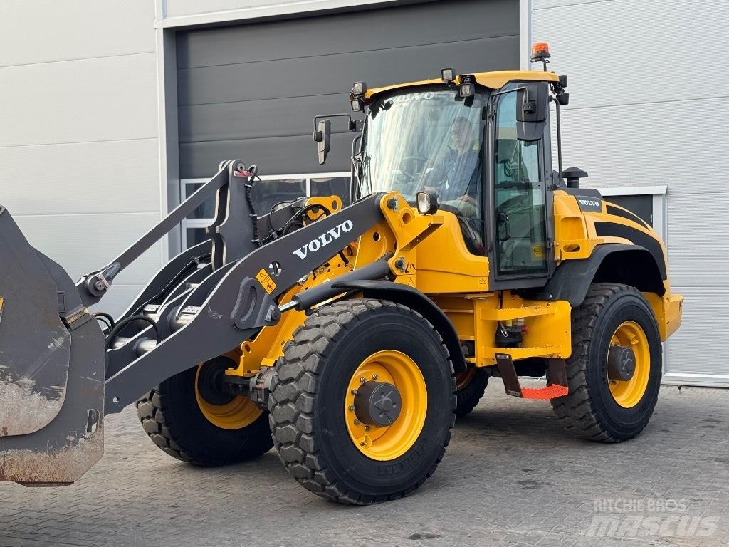 Volvo L 45 H Фронтальні навантажувачі
