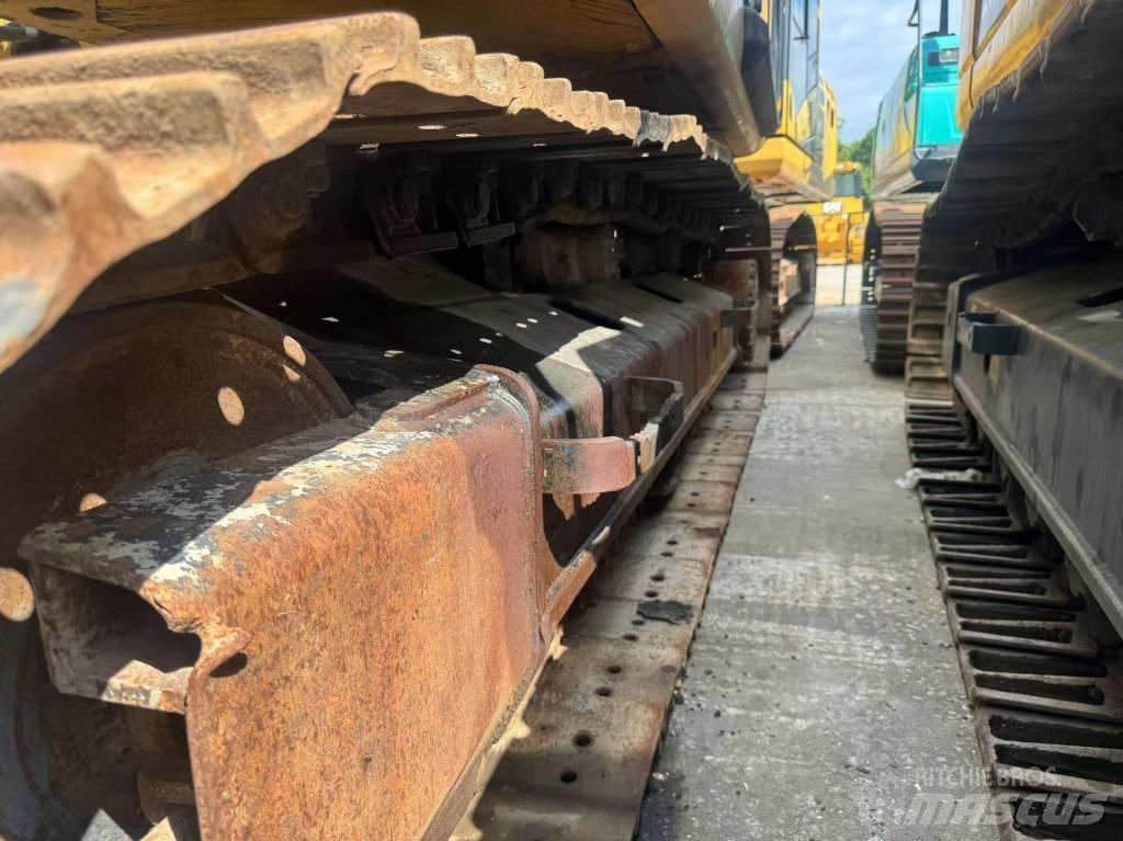 CAT 320 E Середні екскаватори 7т. - 12т.