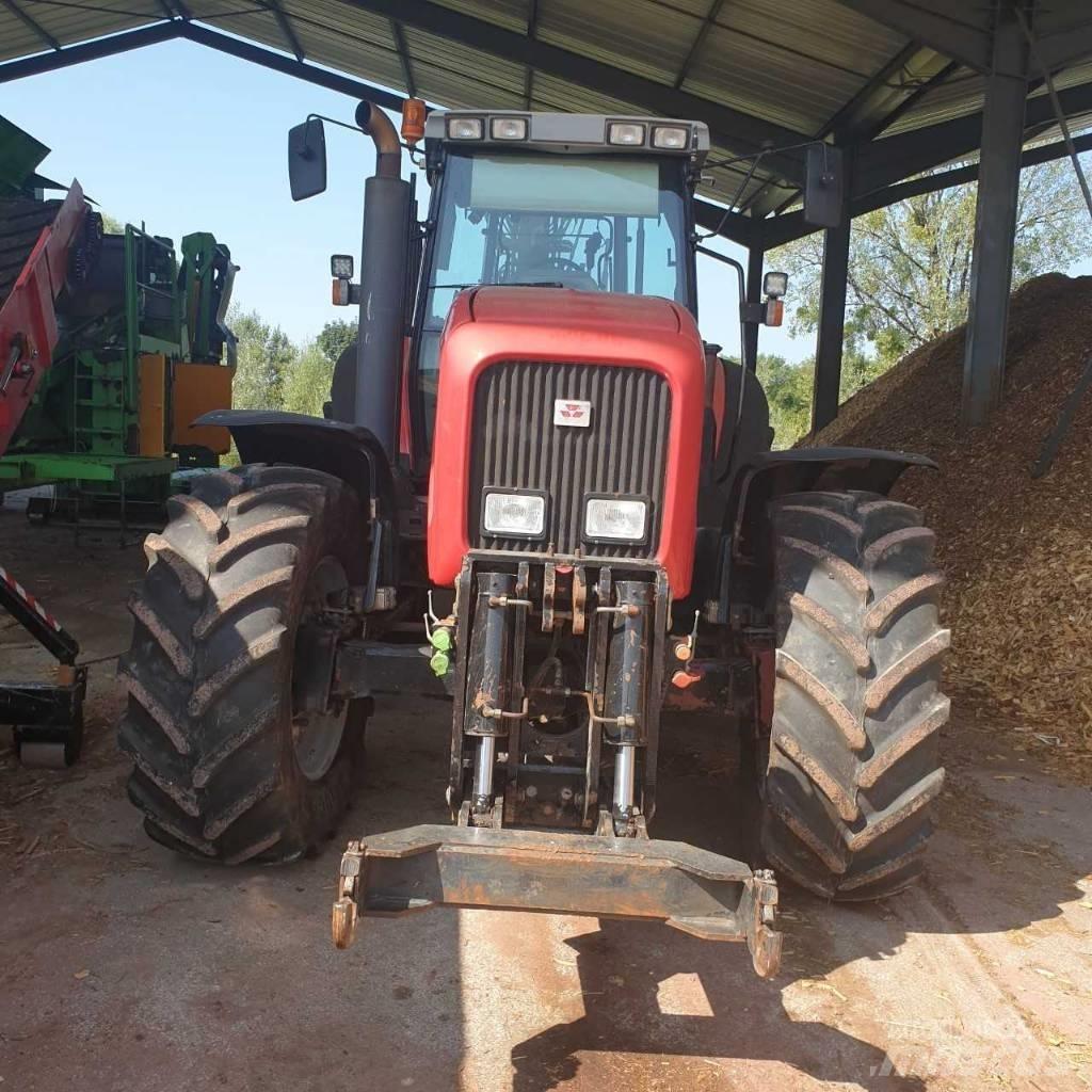 Massey Ferguson 8260 Трактори