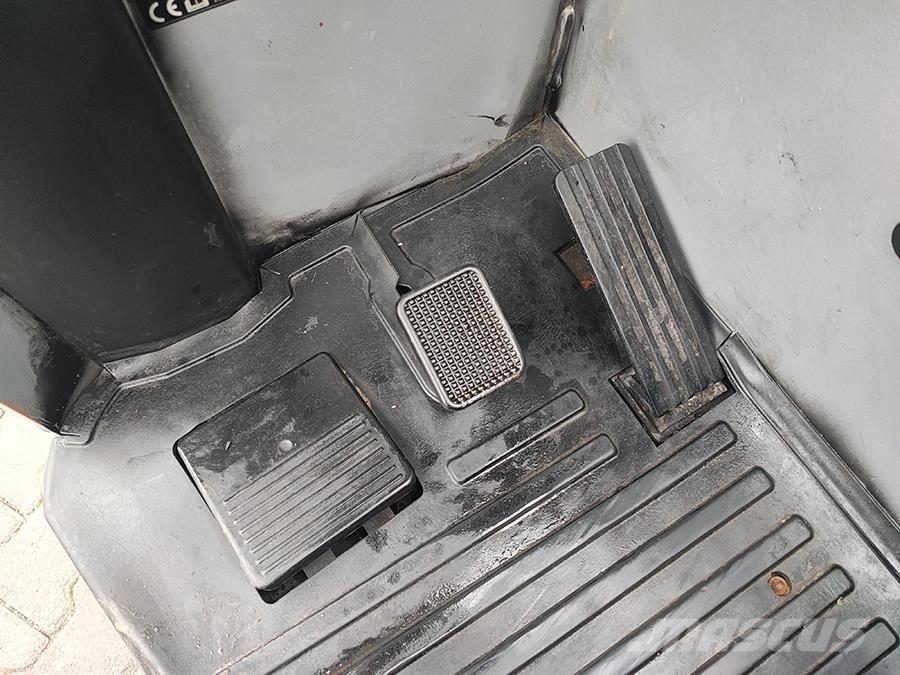 Still FM-X 14 Річ-трак із високим підйомом