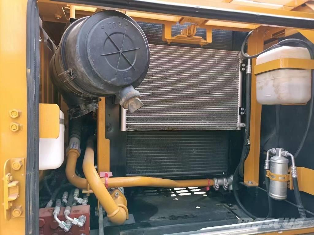 Sany 135c Гусеничні екскаватори