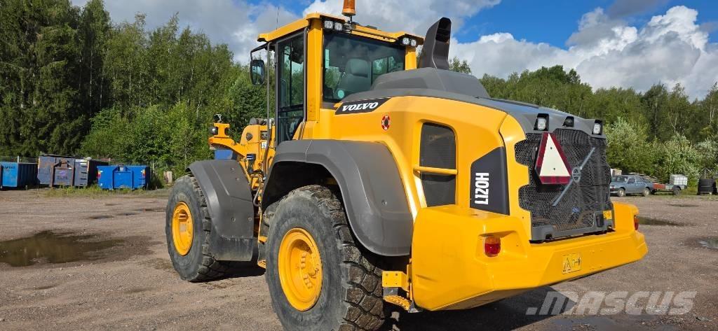 Volvo L 120 H Фронтальні навантажувачі