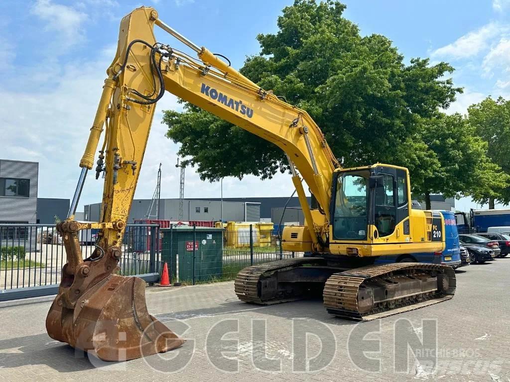 Komatsu PC210 LC-8 Гусеничні екскаватори