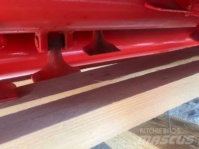 Maschio Brava 250 L Газонні і лукові косилки