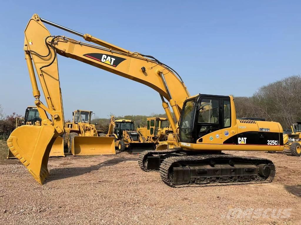 CAT 325 CL Гусеничні екскаватори